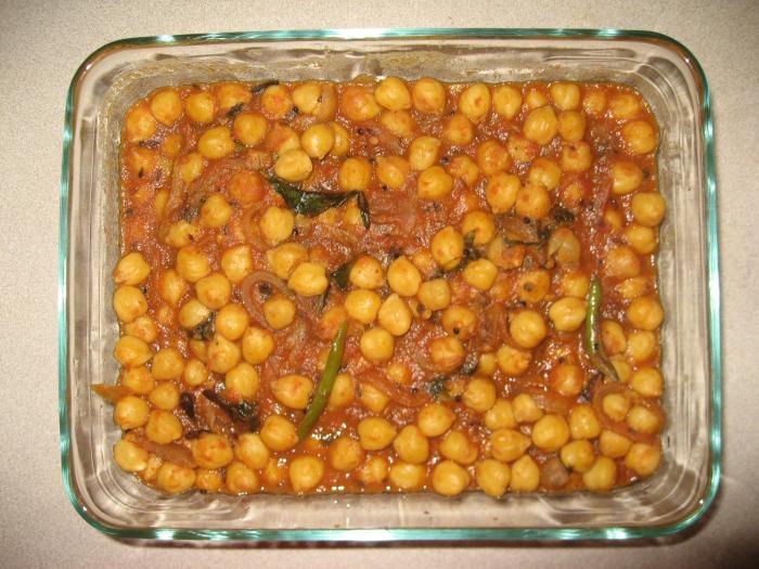 Channa Bhatura, a tour attraction in Mumbai, Maharashtra, India