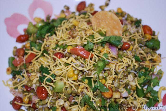 Vitamin Bhel, a tour attraction in Mumbai, Maharashtra, India