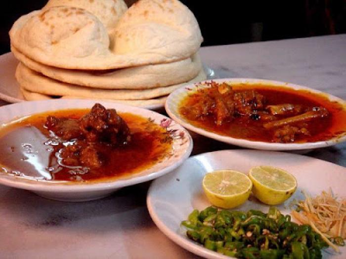 Nihari Naan, a tour attraction in Mumbai, Maharashtra, India