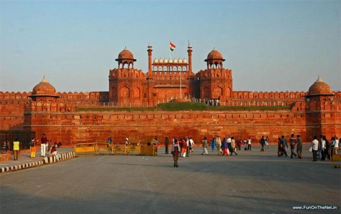 Red Fort, a tour attraction in Delhi, India 