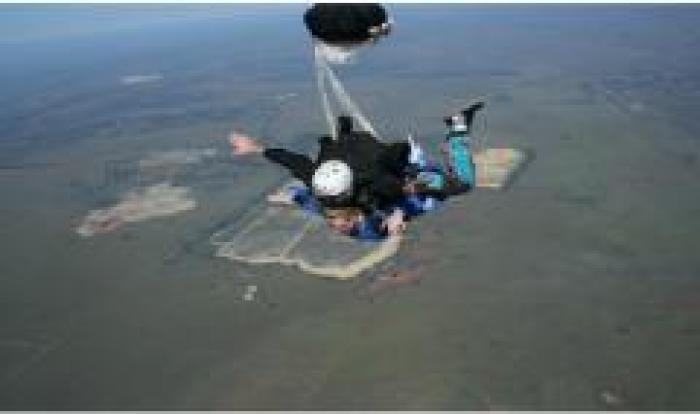 Skydiving in Johannesburg, a tour attraction in EGoli iNingizimu Afrika