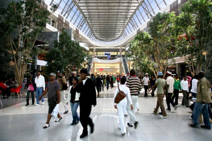 Maponya Mall, a tour attraction in Soweto iNingizimu Afrika