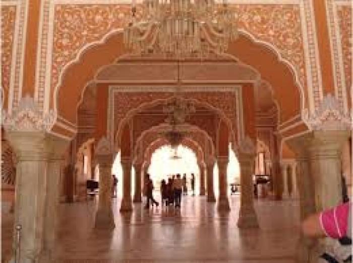 Diwan-e-Khas, a tour attraction in  India