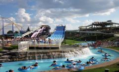 Canada's wonderland, a tour attraction in 