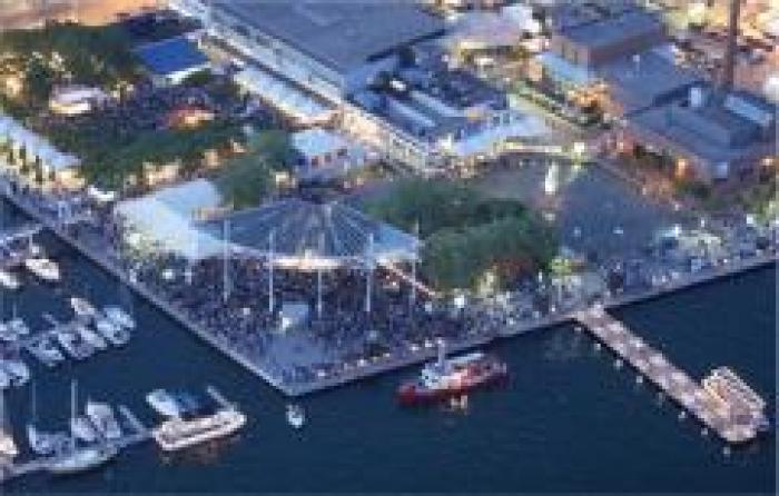 Toronto harbour, a tour attraction in 