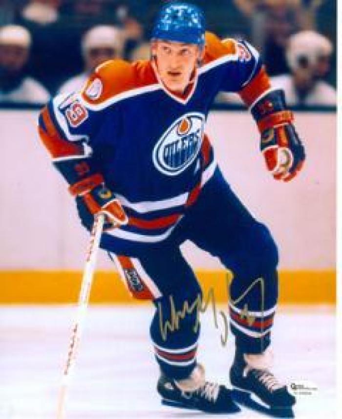 Wayne Gretzky’s, a tour attraction in 