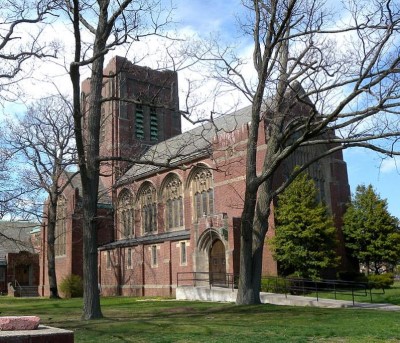 First Presbyterian Church in Far Rockaway, a tour attraction in Queens, NY, USA