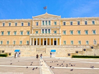 Πλατεία Συντάγματος (Syntagma Square), a tour attraction in Athens, Greece