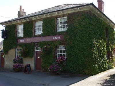 Three Horseshoes Inn, a tour attraction in Dorset, United Kingdom 