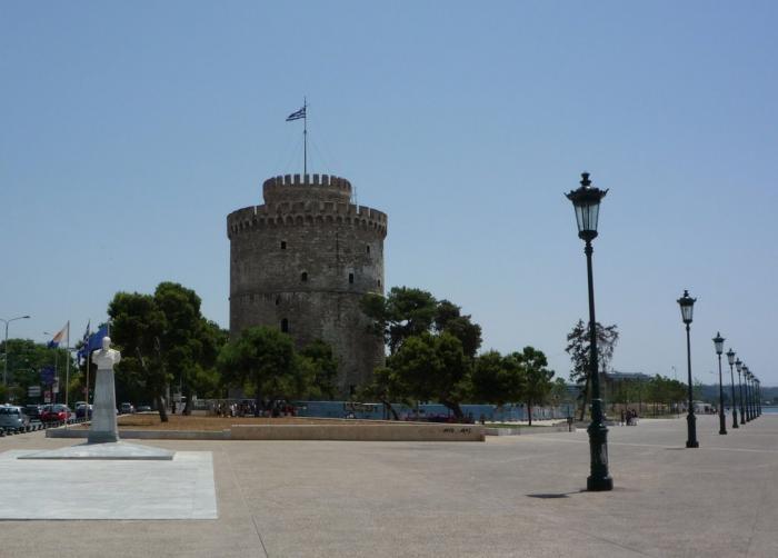 Λευκός Πύργος (White Tower), a tour attraction in Thessaloniki, Greece 
