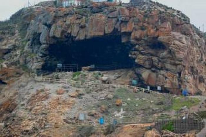 The Bat Cave Mossel Bay, a tour attraction in The Garden Route South Africa