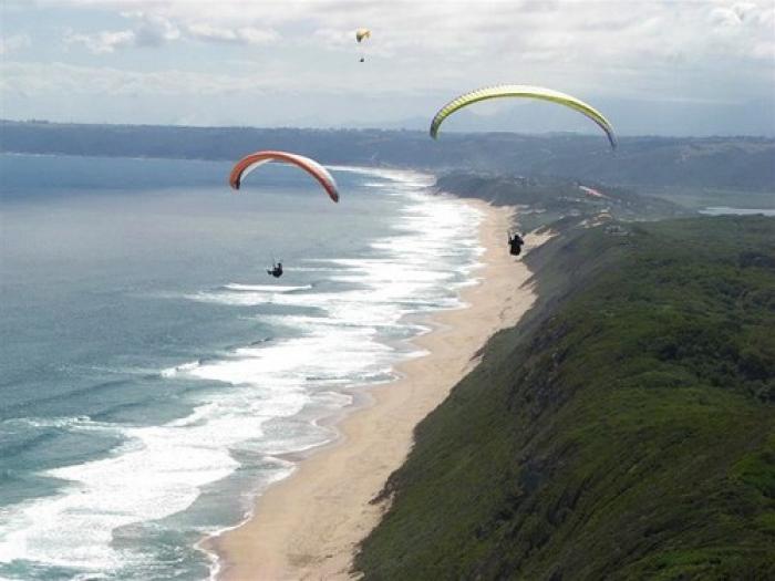 Cloudbase Paragliding, a tour attraction in The Garden Route South Africa
