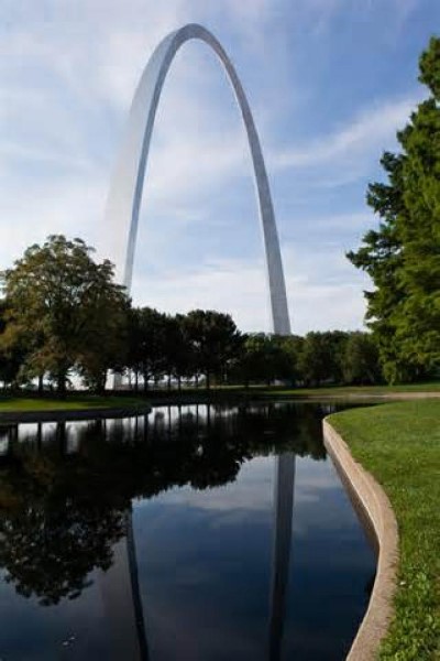 Jefferson National Expansion Memorial , a tour attraction in Saint Louis, MO, United States