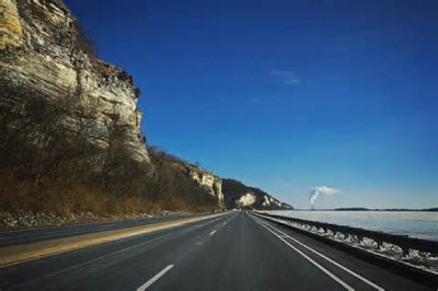Great River Road Illinois, a tour attraction in Saint Louis, MO, United States